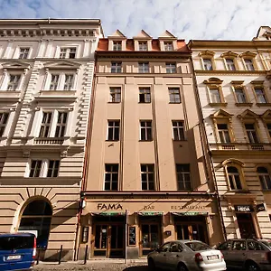 fashion-loft.praguehotelsweb.com/